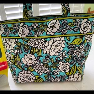 NWOT Vera Bradley large tote bag